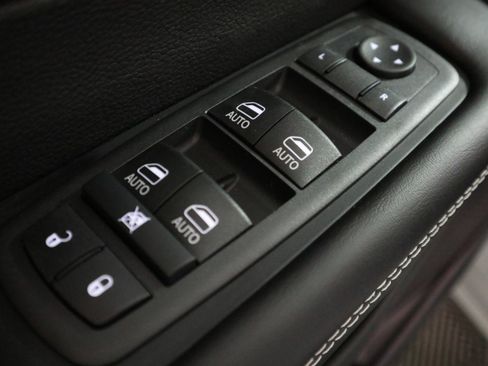 New 2026 Chrysler Pacifica Select image 35