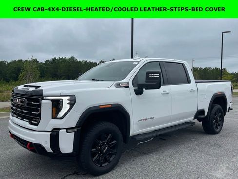 Used 2025 GMC Sierra 2500 AT4 AWD/4WD image 1