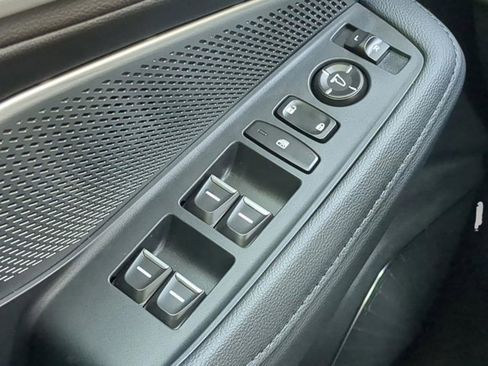 New 2026 Acura MDX SH-AWD image 25