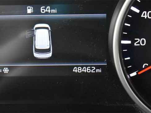 Certified 2023 Kia Carnival LX image 23