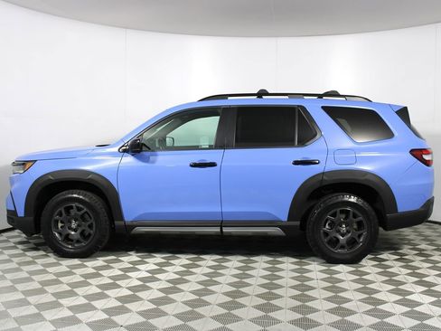 Used 2023 Honda Pilot TrailSport image 45