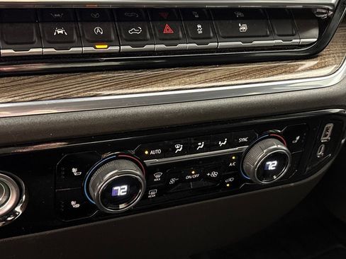 Used 2023 Chevrolet Silverado 1500 LT RWD image 43