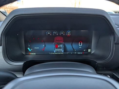 Used 2025 Ford F150 Lariat w/ Equipment Group 501A Mid image 16