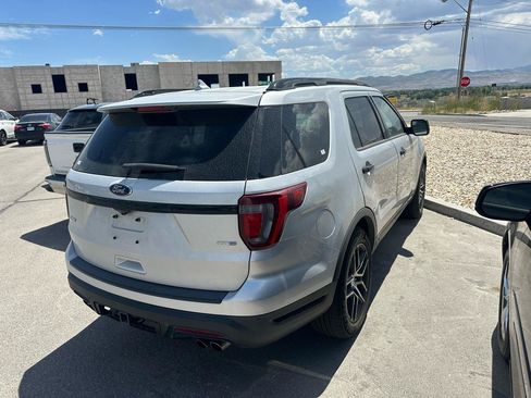 Used 2019 Ford Explorer Sport AWD/4WD image 5