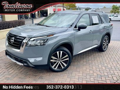 Used 2025 Nissan Pathfinder Platinum w/ Cargo Package