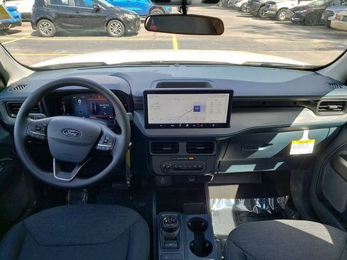 New 2025 Ford Maverick XL image 13