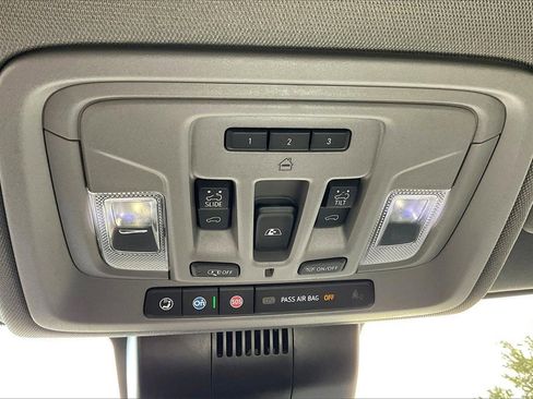 Used 2022 GMC Sierra 1500 Denali image 26