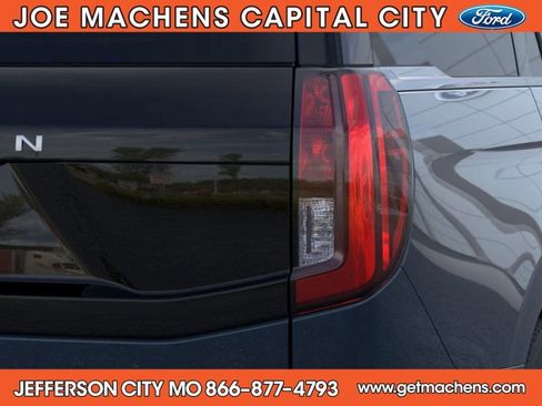 New 2026 Ford Expedition Active image 22