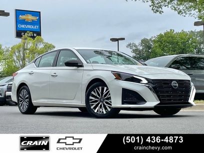 Used 2024 Nissan Altima 2.5 SV