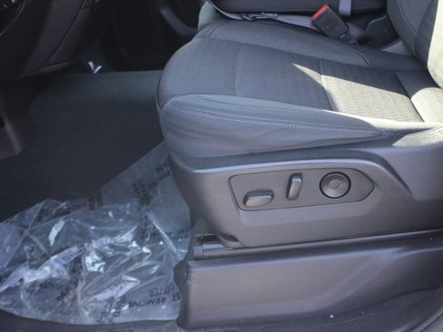 Used 2023 Chevrolet Silverado 1500 Custom Trail Boss image 18