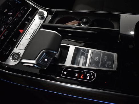 New 2025 Audi A8 L 3.0T image 22