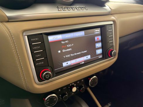 Used 2016 Ferrari California T image 34