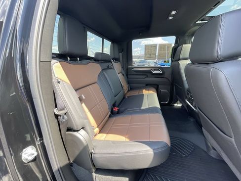 Certified 2025 Chevrolet Silverado 2500 High Country w/ High Country Premium Package AWD/4WD image 28