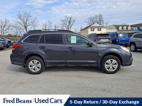 Used 2013 Subaru Outback 2.5i image 14