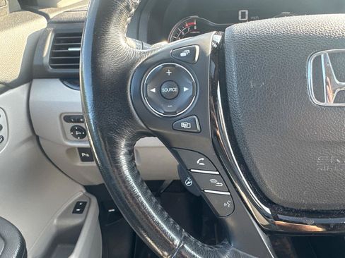 Used 2018 Honda Pilot Elite image 19