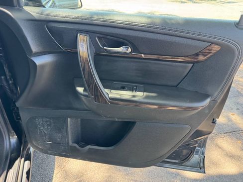Used 2015 GMC Acadia Denali FWD image 50