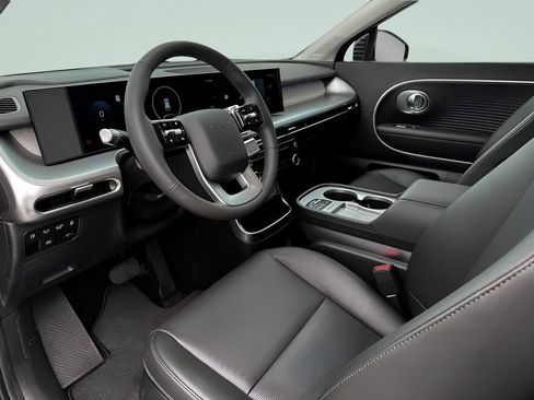 New 2026 Hyundai Ioniq 9 SEL image 16