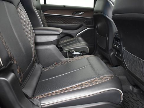 Used 2022 Jeep Grand Cherokee L Summit w/ Advanced Protech Group IV image 25