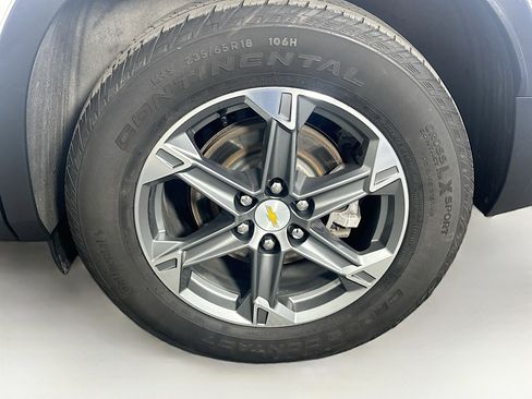 Used 2024 Chevrolet Blazer LT FWD image 11