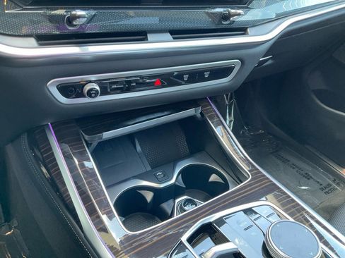 New 2026 BMW X7 xDrive40i AWD/4WD image 18