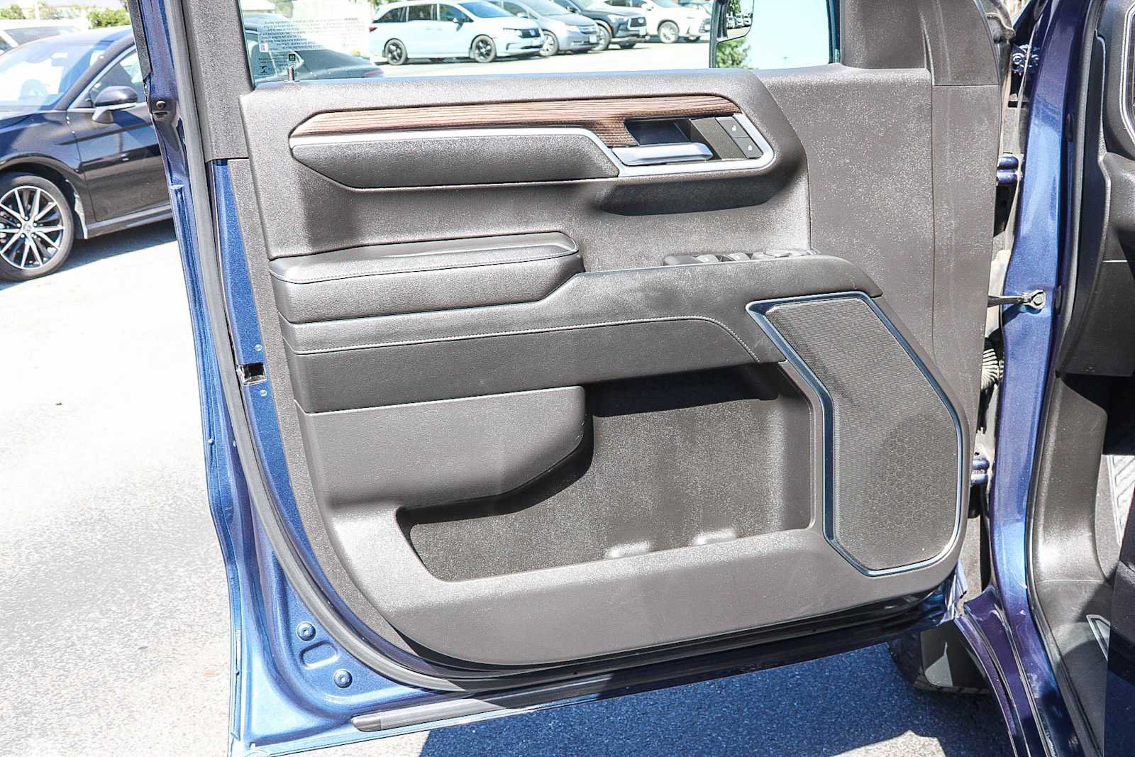 Used 2022 Chevrolet Silverado 1500 RST AWD/4WD image 23