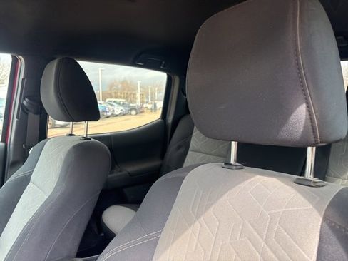 Used 2023 Toyota Tacoma TRD Off-Road w/ Technology Package image 9