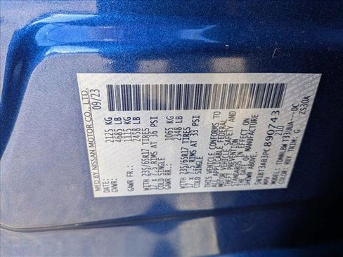 Used 2023 Nissan Rogue S image 23