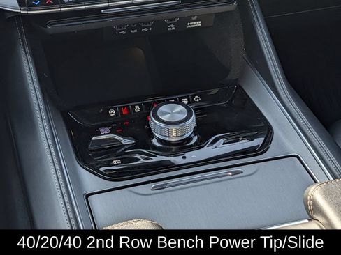 Used 2024 Jeep Wagoneer Series II AWD/4WD image 16