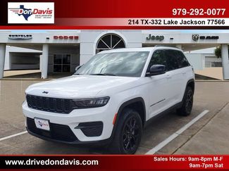 Used 2025 Jeep Grand Cherokee Altitude video 1