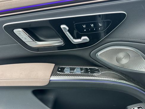 New 2025 Mercedes-Benz EQS AMG 4MATIC image 11
