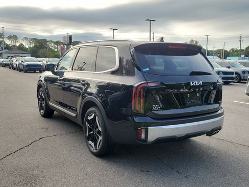 Certified 2024 Kia Telluride EX AWD/4WD image 4