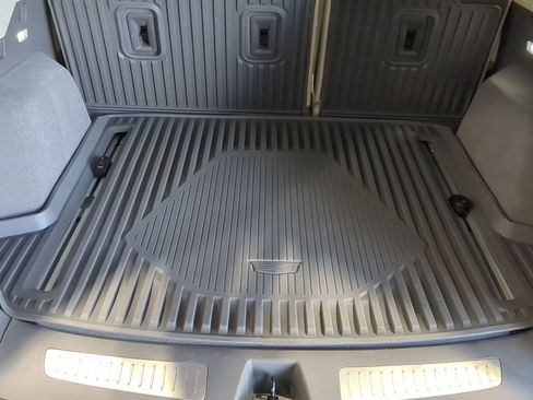 Used 2023 Cadillac XT5 Premium Luxury w/ LPO, Floor Liner Package AWD/4WD image 40