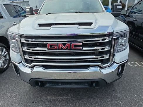 Used 2022 GMC Sierra 2500 SLE w/ SLE Convenience Package AWD/4WD image 4
