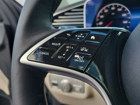 New 2026 Mercedes-Benz GLE 450 4MATIC image 30