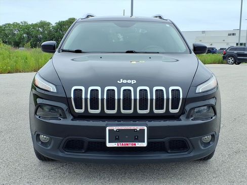 Used 2017 Jeep Cherokee Latitude FWD image 27