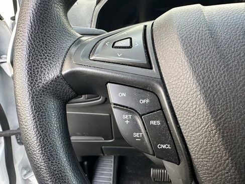 Used 2023 Ford Edge SE w/ Black Appearance Package AWD/4WD image 18
