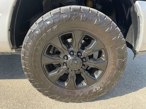 Used 2017 RAM 2500 Laramie w/ Sport Appearance Group image 10