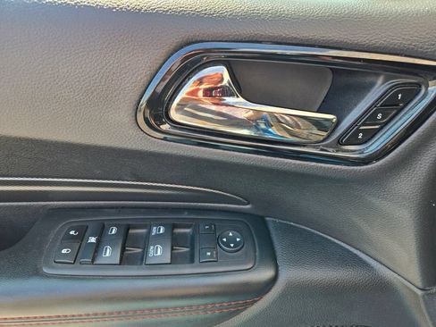 Used 2025 Dodge Durango GT AWD/4WD image 12