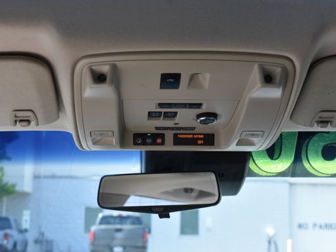 Used 2019 Cadillac Escalade ESV Premium Luxury w/ LPO, Radiant Package image 35