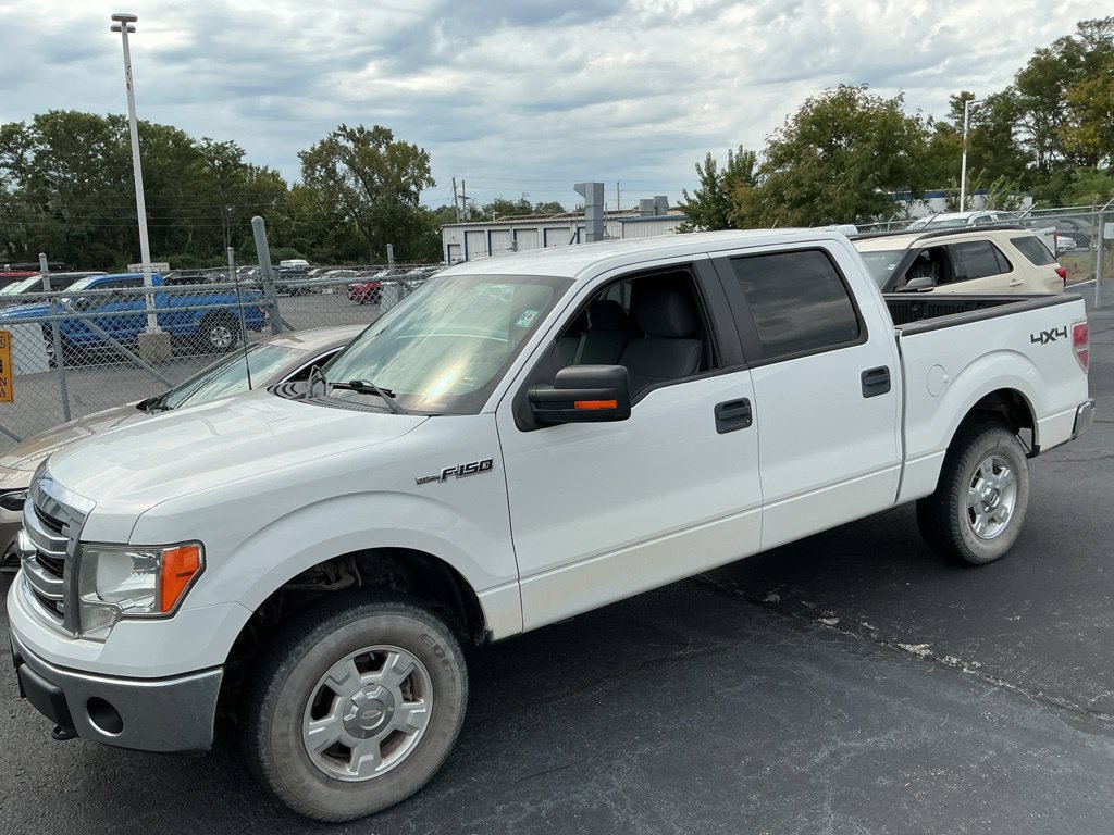 Used 2013 Ford F150 XLT w/ Mid Equipment Group AWD/4WD image 3