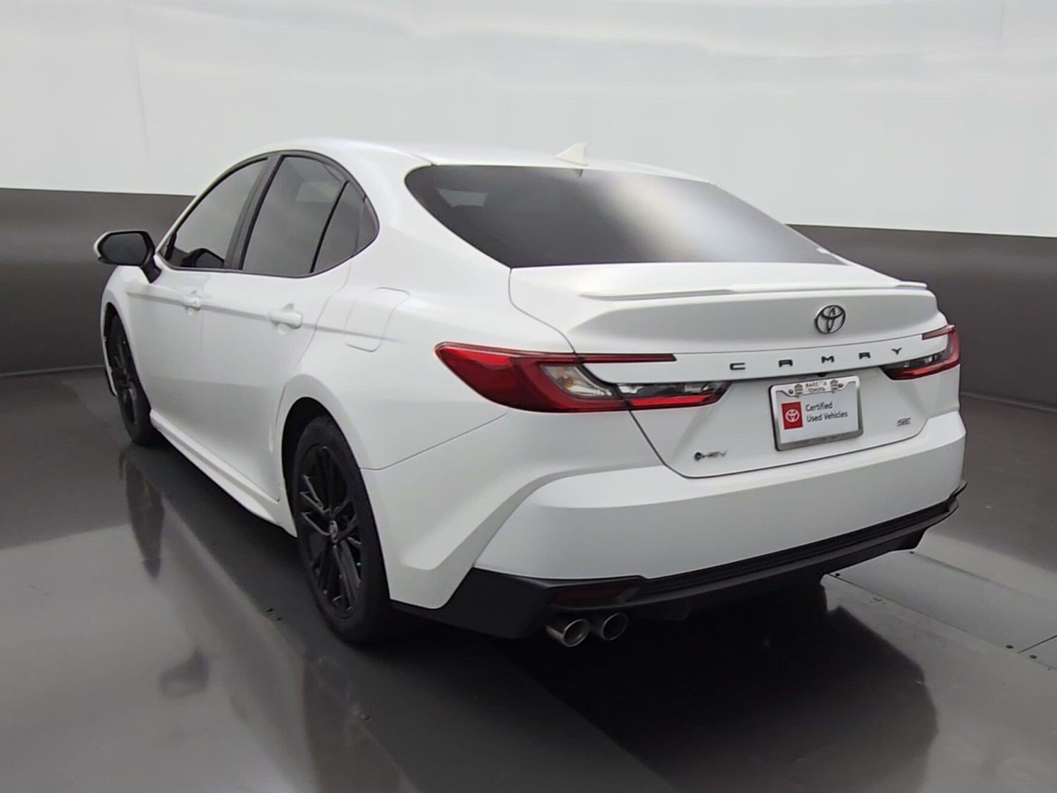 Certified 2025 Toyota Camry SE FWD image 7
