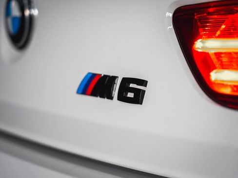 Used 2016 BMW M6 Gran Coupe w/ Executive Package RWD image 25