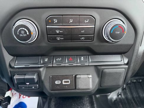 Used 2025 Chevrolet Silverado 3500 W/T image 27