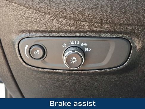 Used 2019 Chevrolet Equinox LS AWD/4WD image 9