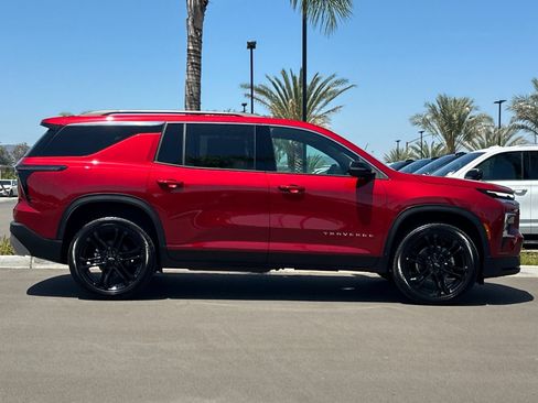 New 2026 Chevrolet Traverse LT FWD image 3
