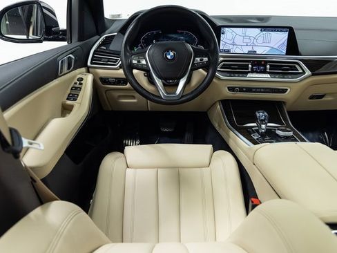 Used 2020 BMW X5 xDrive40i w/ Premium Package image 3