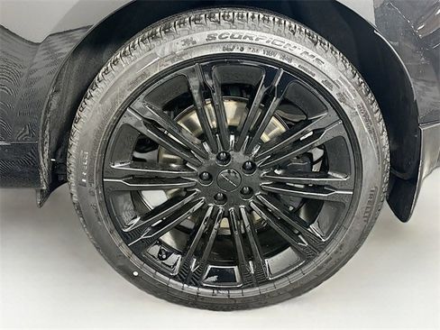 New 2026 Land Rover Range Rover SE image 28