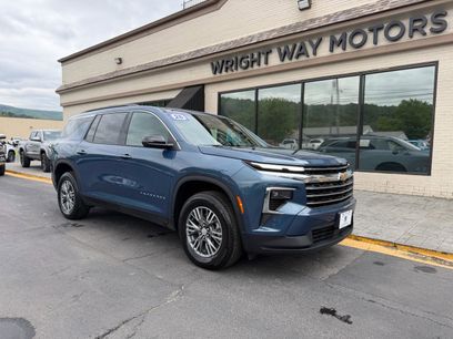 Used 2026 Chevrolet Traverse LT