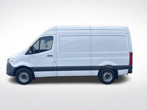 Used 2025 Mercedes-Benz Sprinter 2500 image 4