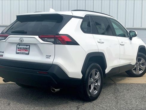 Used 2024 Toyota RAV4 XLE AWD/4WD image 17
